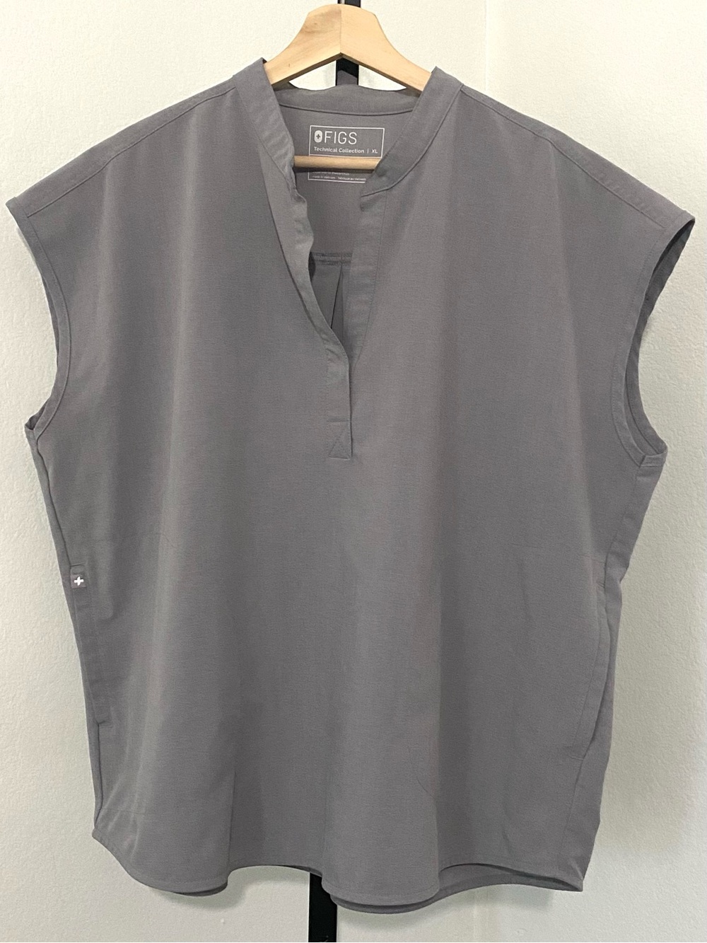 Figs Rafaela Space Grey Scrub Top